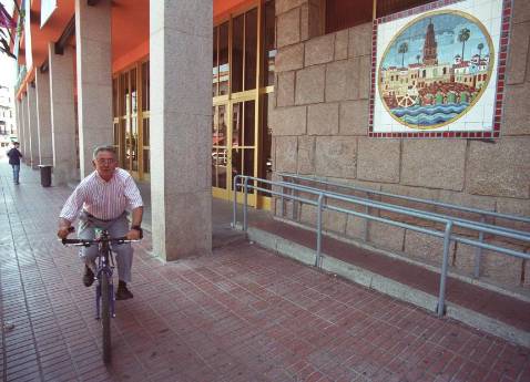 �Se busca gerente. Raz�n: Capitulares�