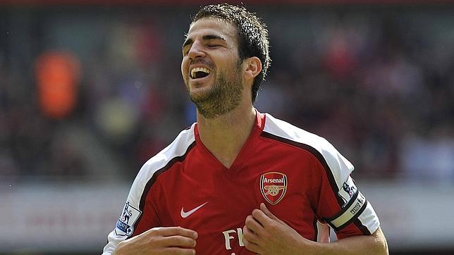 Wilshere pide a Cesc que sea «un hombre» y muestre su lealtad al Arsenal Wilshere pide a Cesc que sea «un hombre» y muestre su lealtad al Arsenal