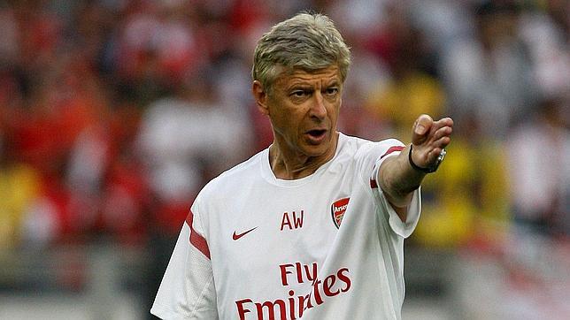 Wenger: «Xavi ha sido muy irrespetuoso con el Arsenal» Wenger: «Xavi ha sido muy irrespetuoso con el Arsenal»