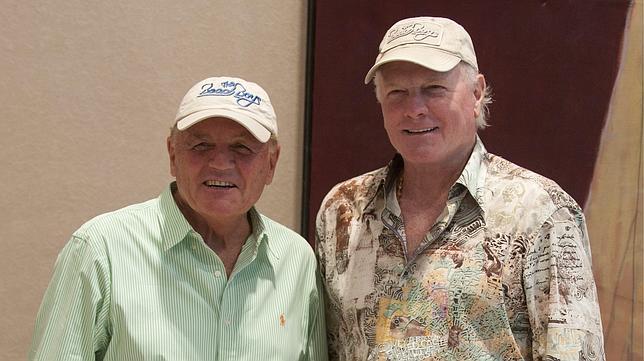 Bruce Johnston: «Lo mejor es ver en los conciertos a gente de nuestra edad que va con sus nietos» Bruce Johnston: «Lo mejor es ver en los conciertos a gente de nuestra edad que va con sus nietos»