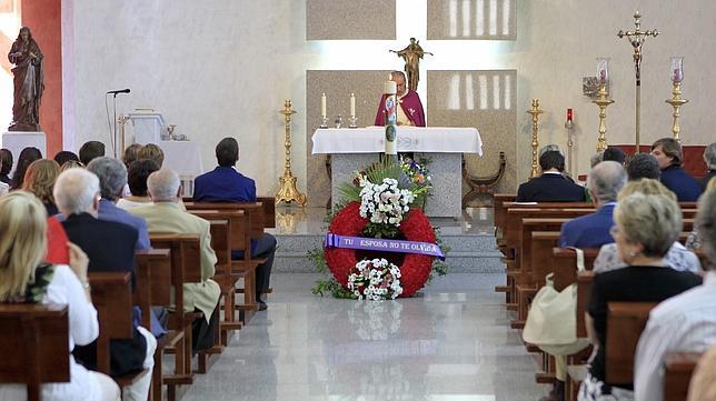 El responso ha tenido lugar en el tanatorio de la SE-30 de Sevilla