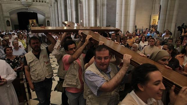 La Cruz de los j�venes regresa a Madrid para recibir a Benedicto XVI