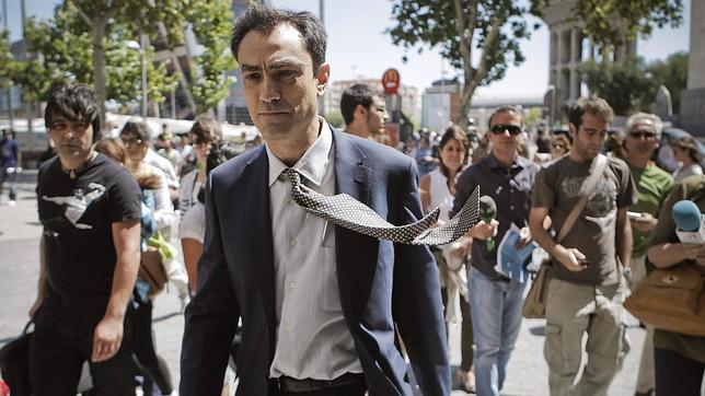 Los controladores implicados en el caos a�reo, imputados tambi�n por secuestro