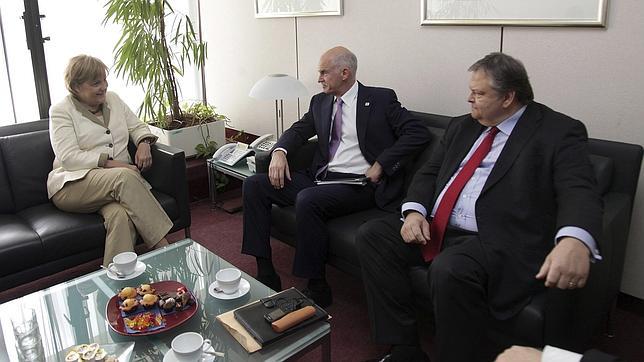 La Eurozona ultima el segundo rescate de Grecia, que incluye plazos ms largos y rebaja de tipos