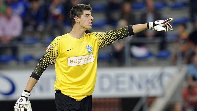 El Atlético hace oficial la cesión del portero belga Courtois El Atlético hace oficial la cesión del portero belga Courtois