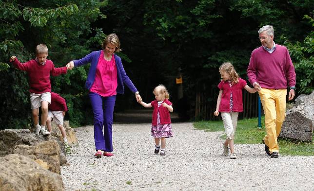 La Familia Real espa�ola viajar� a Mallorca el pr�ximo fin de semana y el 18 volver� a Madrid para recibir al Papa