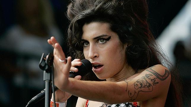 La autopsia de Amy Winehouse no determina la causa de su muerte