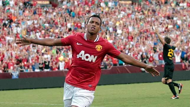 Owen y Nani dieron la victoria al Manchester United