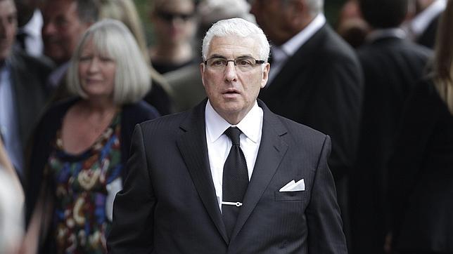 El padre de Amy Winehouse promueve un centro de desintoxicación con su nombre El padre de Amy Winehouse promueve un centro de desintoxicación con su nombre