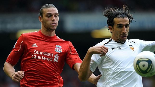 El Valencia pierde ante el Liverpool (2-0) en un mal partido del equipo ché El Valencia pierde ante el Liverpool (2-0) en un mal partido del equipo ché