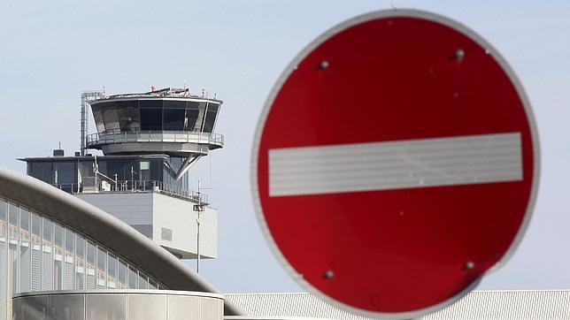 Los controladores aéreos alemanes convocan una huelga para mejorar sus condiciones laborales Los controladores aéreos alemanes convocan una huelga para mejorar sus condiciones laborales