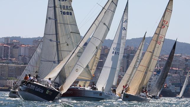Las aguas de Vigo acogen hoy 120 barcos en la salida urbana de la Martn Cdax
