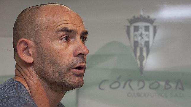 El entrenador del C�rdoba, Paco J�mez