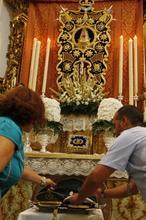 El arzobispo castrense asegura que la visita del Papa es �necesaria para cargar las pilas�