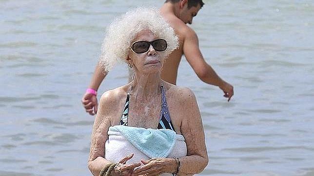 Victorio & Lucchino vestir�n de novia a la duquesa de Alba 