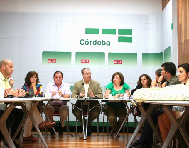 El PSOE mide su crisis