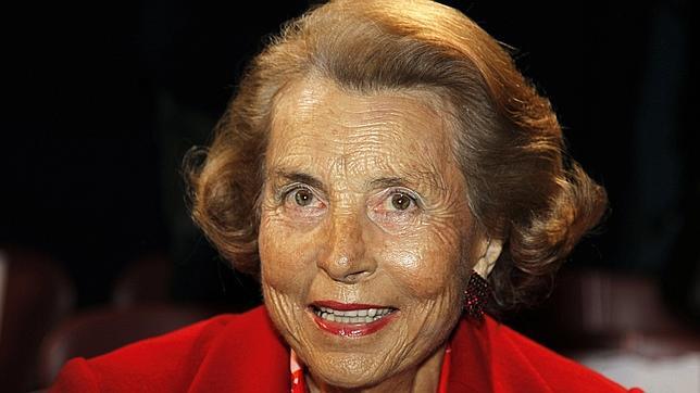 Dieciséis millonarios franceses piden que se les suban impuestos para salir de la crisis Dieciséis millonarios franceses piden que se les suban impuestos para salir de la crisis