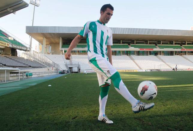 L�pez Garai cree que �el C�rdoba debe tener su a�o�