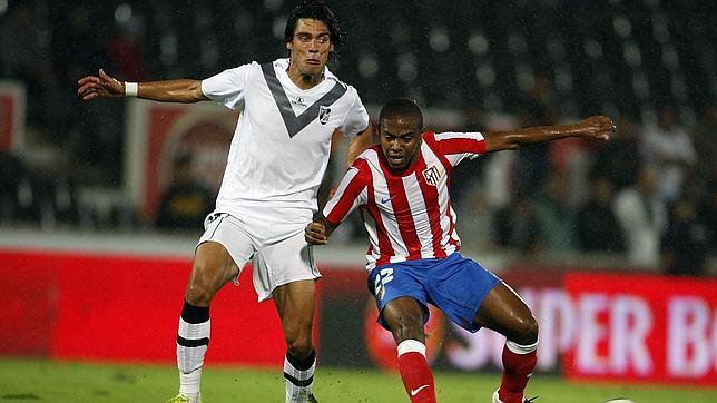 El Atlético vende a Elías al Sporting luso por 8,85 millones El Atlético vende a Elías al Sporting luso por 8,85 millones