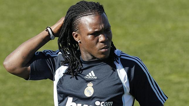 Royston Drenthe, el último descarte de Mourinho Royston Drenthe, el último descarte de Mourinho