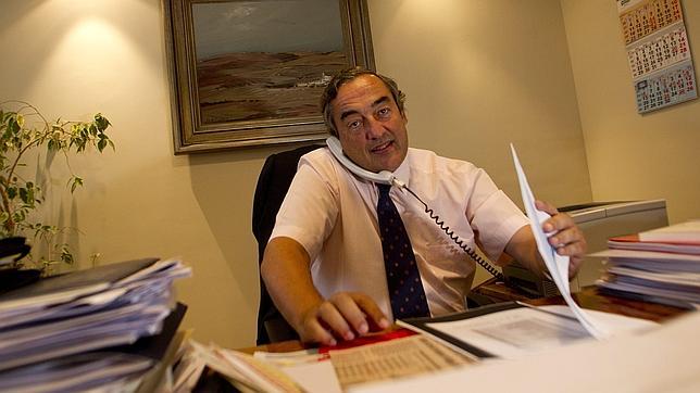 Los funcionarios deben ser como trabajadores del sector privado