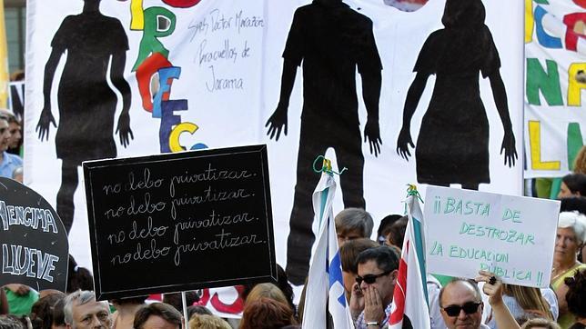 Los profesores anuncian movilizaciones los días 14 y 20 de septiembre y 22 de octubre Los profesores anuncian movilizaciones los días 14 y 20 de septiembre y 22 de octubre