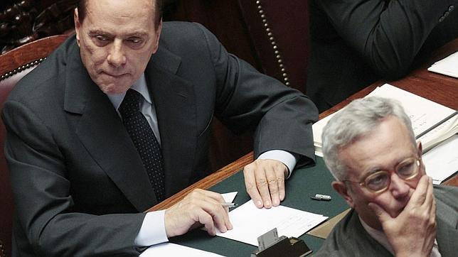 Standard and Poor's rebaja la nota a la solvencia de Italia de A+ hasta A Standard and Poor's rebaja la nota a la solvencia de Italia de A+ hasta A