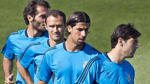 Carvalho vuelve al grupo