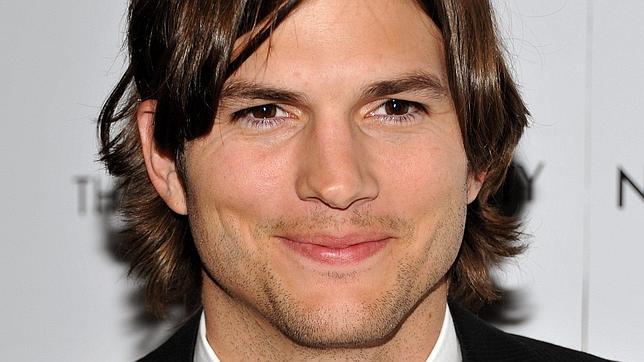El globo de Ashton Kutcher se desinfla 