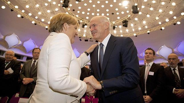 La Troika regresa a Atenas y el ministro de Finanzas griego se muestra satisfecho tras la primera reuni�n