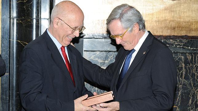 El Ayuntamiento pensó en un parking para sufragar la plaza frente a la Sagrada Familia El Ayuntamiento pensó en un parking para sufragar la plaza frente a la Sagrada Familia