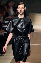 En la austeridad está el lujo, por Christophe Lemaire para Hermès En la austeridad está el lujo, por Christophe Lemaire para Hermès