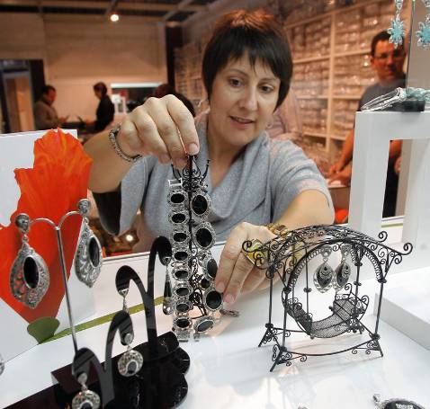 Oro parece, plata no es