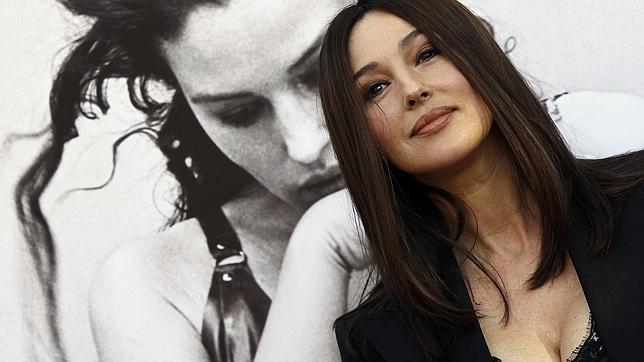 Mónica Bellucci: «Me siento libre porque a mi edad la belleza ya no lo es todo» Mónica Bellucci: «Me siento libre porque a mi edad la belleza ya no lo es todo»