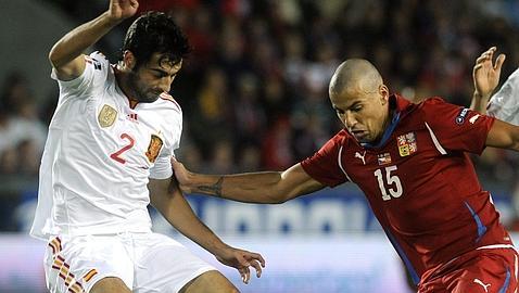 Albiol, baja ante Escocia Albiol, baja ante Escocia