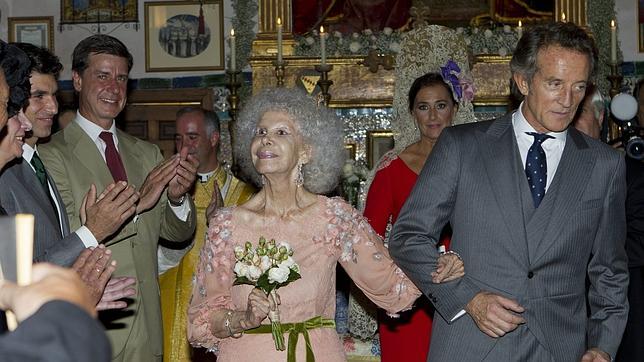 La duquesa de Alba: «Si Antonio "El bailarín" no hubiera sido de la otra acera, habría sido el amor de mi vida» La duquesa de Alba: «Si Antonio "El bailarín" no hubiera sido de la otra acera, habría sido el amor de mi vida»