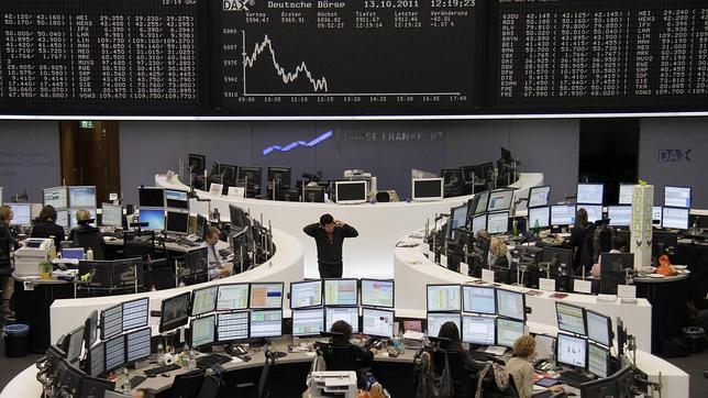 La prima de riesgo y la Bolsa aguantan la rebaja de Standard & Poor's