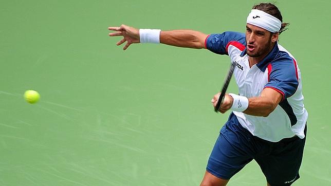 Feliciano supera la barrera de los cuartos