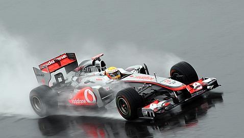 McLaren toma el mando en Corea