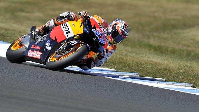 Stoner domina en casa