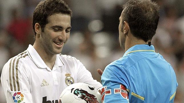 Higuaín logra 10 goles en sus últimos cinco partidos Higuaín logra 10 goles en sus últimos cinco partidos