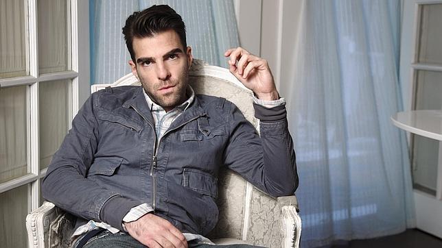 El «héroe» Zachary Quinto sale del armario El «héroe» Zachary Quinto sale del armario
