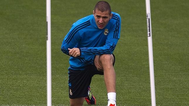 Higua�n y Benzema, mejor juntos