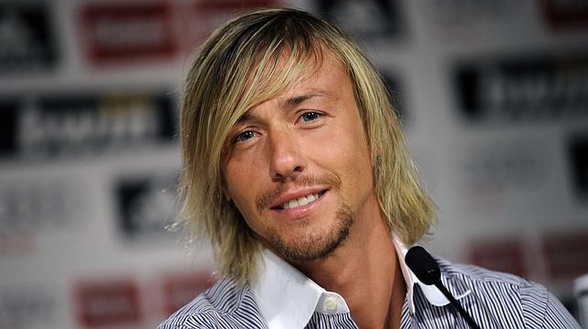 Condenan a Telecinco por informar de una supuesta relación homosexual de Guti Condenan a Telecinco por informar de una supuesta relación homosexual de Guti