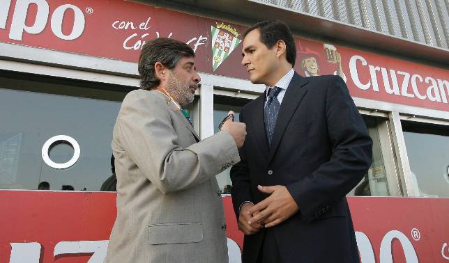 El alcalde media para que Cajasur se reenganche al C�rdoba CF