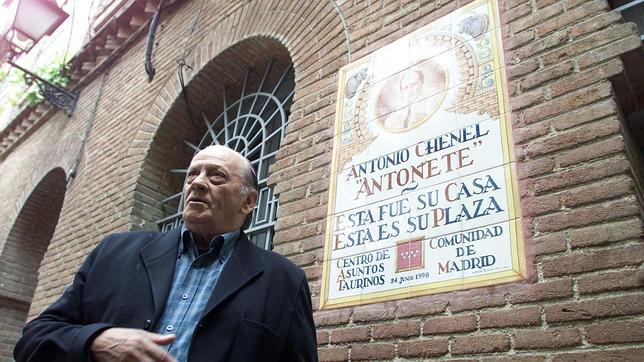 Muere Antoñete, espejo de clasicismo Muere Antoñete, espejo de clasicismo