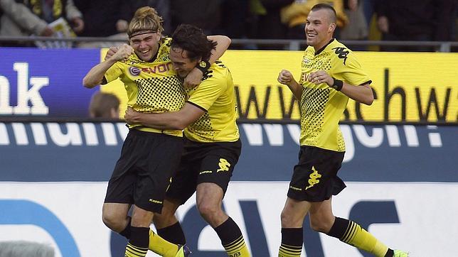 El Dortmund golea y ya es segundo El Dortmund golea y ya es segundo
