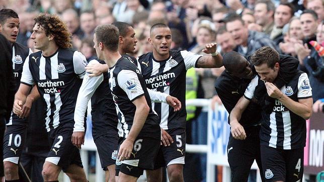 El Newcastle se asienta en la parte alta y el Wigan sigue colista El Newcastle se asienta en la parte alta y el Wigan sigue colista