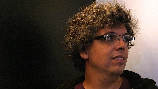 Pedro Guerra: «En estos momentos, cuantos menos intermediaros, mejor» Pedro Guerra: «En estos momentos, cuantos menos intermediaros, mejor»