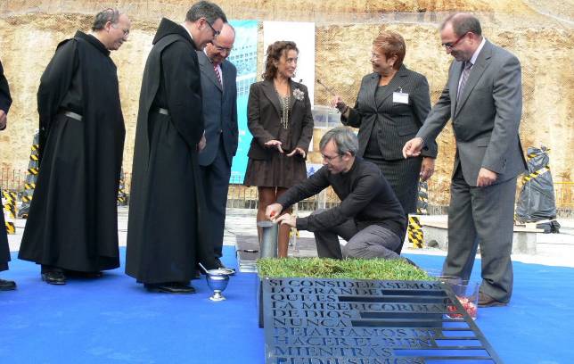 San Juan de Dios inicia la obra que modernizar� sus servicios